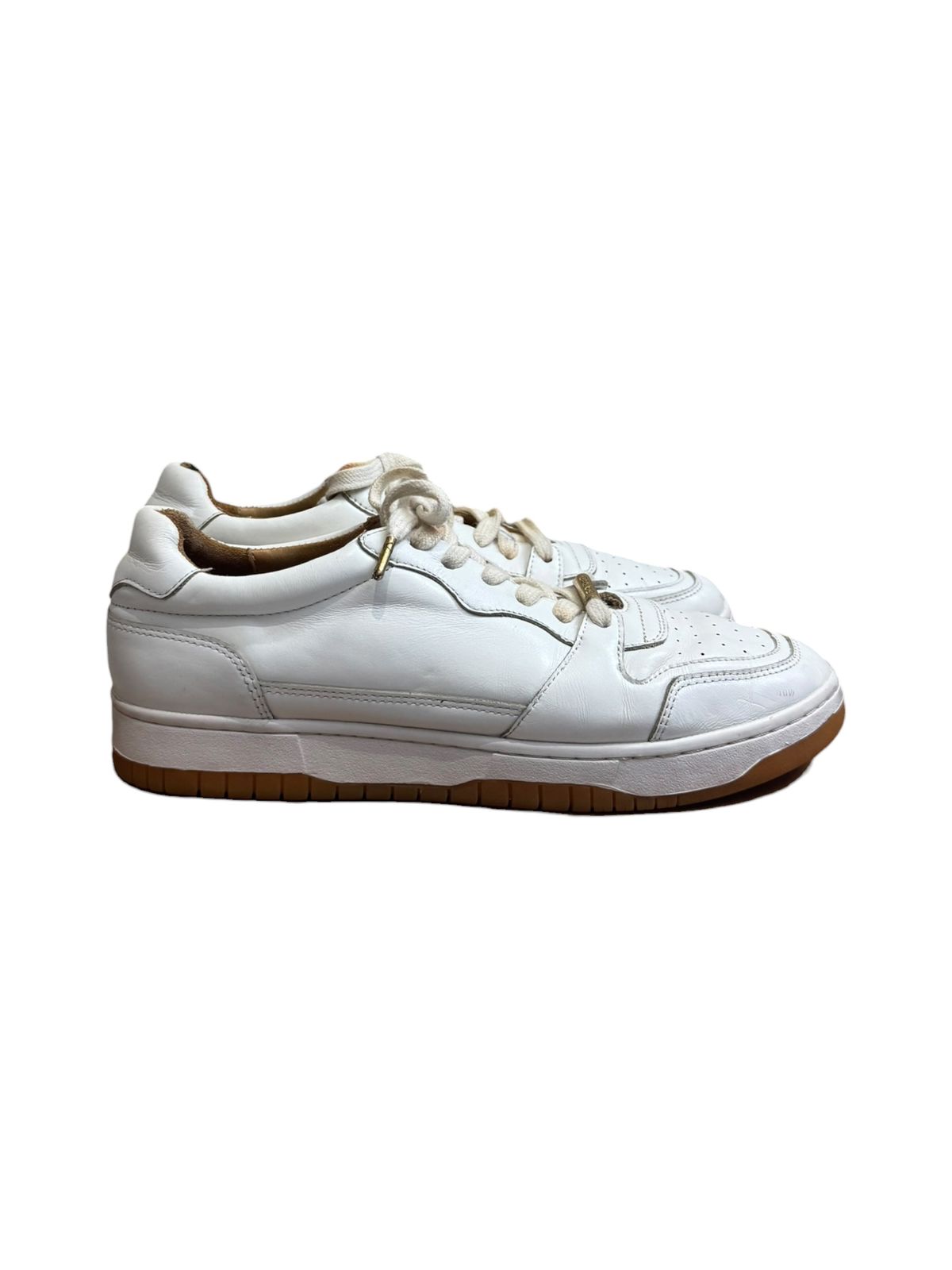 Bared Sneakers